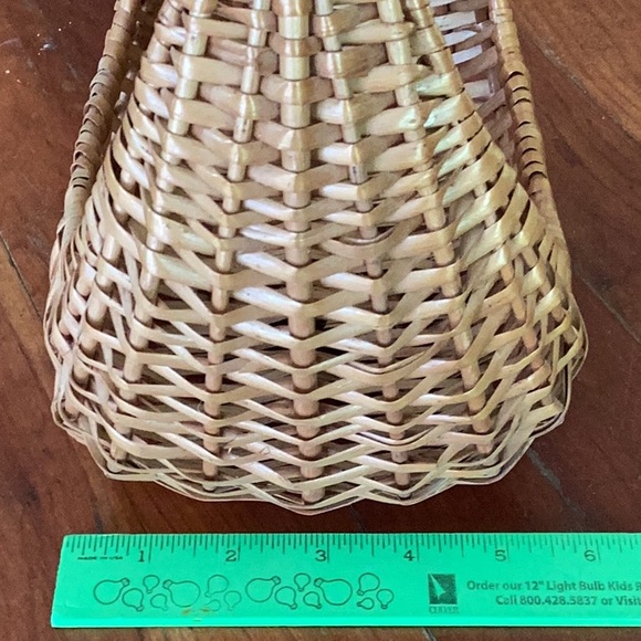 🧺 VINTAGE WICKER WILLOW GONDOLA BASKET Farmhouse Country Boho - Picture 7 of 16